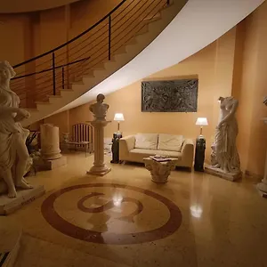 מלון Seccy Boutique Art & Museum, פיומיצ'ינו